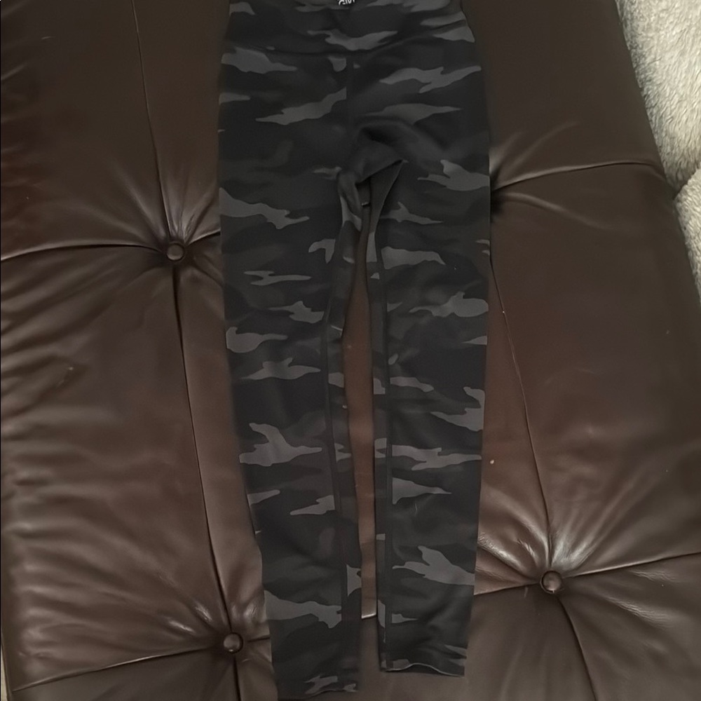 Athleta Girls Black Camouflage Leggings